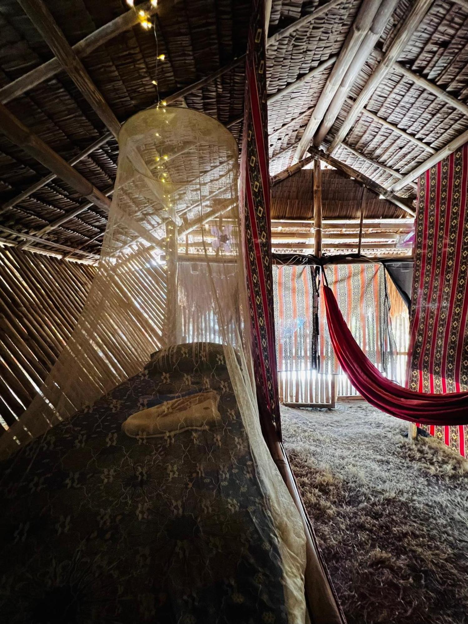 Хостел Tribal Huts Community Daanbantayan Номер фото